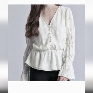 Elizabeth and James pattern blouse-sz S